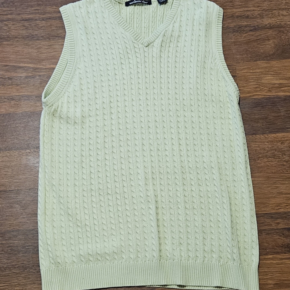 NORTHERN ISLES mens sweater vest SIZE LARGE COLOR GREEN LL32